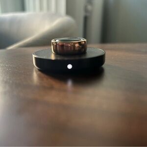 Oura Smart Ring - Black and Brown